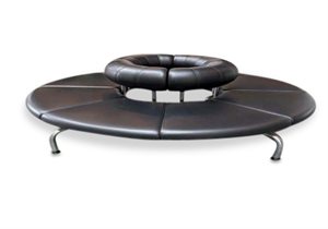 Loungesofa. Erik Jørgensen. Pipe-line. Sort læder. Rund.